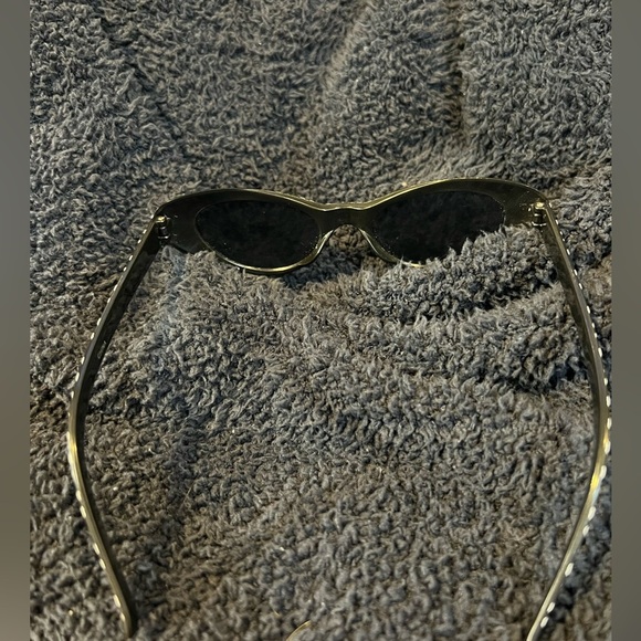 Black and White Polka Dot Sunglasses - Picture 3 of 3